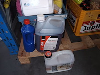 Lot 70 - lot poetsmateriaal - afbeelding 5 van  5