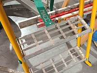 Lot 70 - trapladder macc - afbeelding 2 van  4