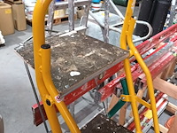 Lot 70 - trapladder macc - afbeelding 4 van  4