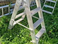 Lot 70 - trapladder petry - afbeelding 1 van  3