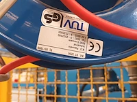 Lot 702 - luchtdrukslang op haspel + spiraalslang - afbeelding 2 van  4