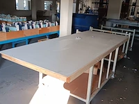 Lot 707 - werktafel - afbeelding 2 van  2