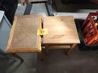 Lot 71 - bijzettafeltje. 2 stuks - afbeelding 1 van  3
