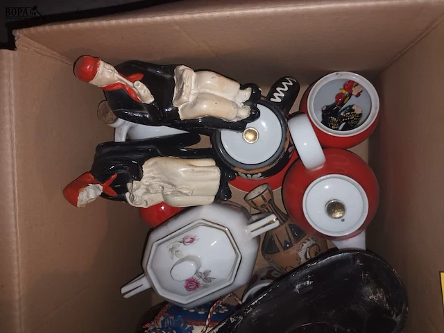 Lot 71 - decoratie. 15 stuks - afbeelding 2 van  3