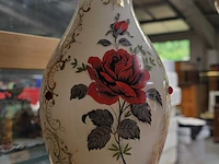 Lot 71 - glazen gekleurde vazen 4 stuks - afbeelding 5 van  8