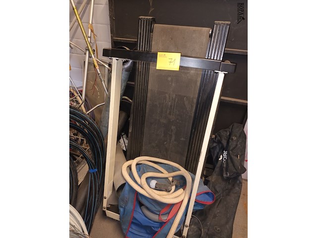 Lot 71 - loopband sportsart - afbeelding 1 van  3