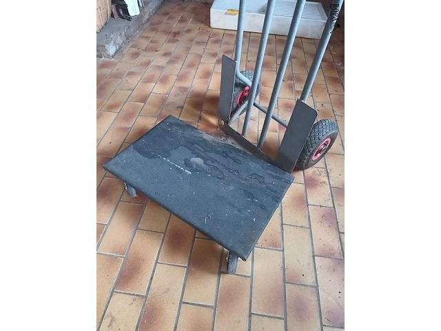 Lot 71 - steekwagen en meubelkar - afbeelding 5 van  5