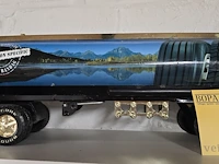Lot 71 - vrachtwagen bandag schaal 1:43 - afbeelding 3 van  3