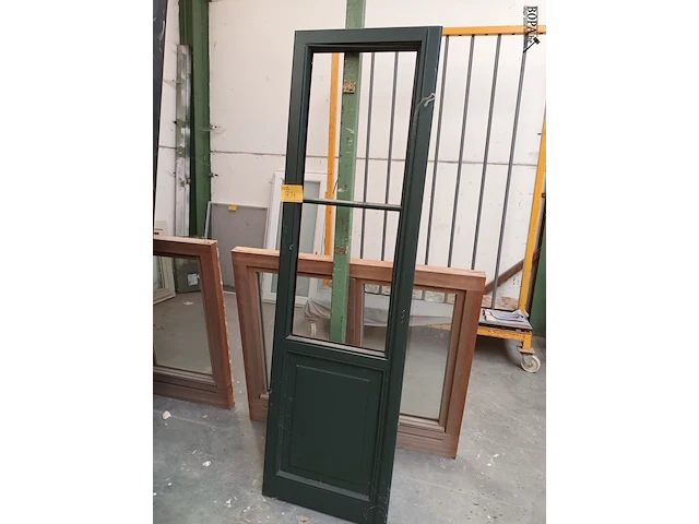 Lot 714 - smal groen raam - afbeelding 1 van  2