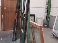 Lot 714 - smal groen raam - afbeelding 2 van  2