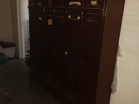 Lot 715 - locker kasten. 2 stuks - afbeelding 2 van  3