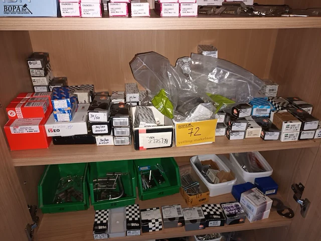 Lot 72 - cilindersloten. inhoud kast - afbeelding 3 van  5