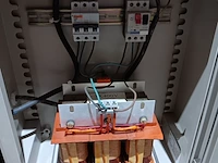 Lot 72 - elektrische kast met slangreinigingsmachineelektrische kast - afbeelding 2 van  4