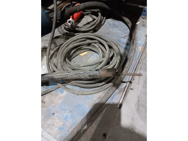 Lot 72 - elektrische kast met slangreinigingsmachineelektrische kast - afbeelding 4 van  4