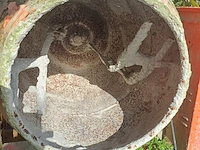 Lot 72 - sirl betonmolen - afbeelding 3 van  5