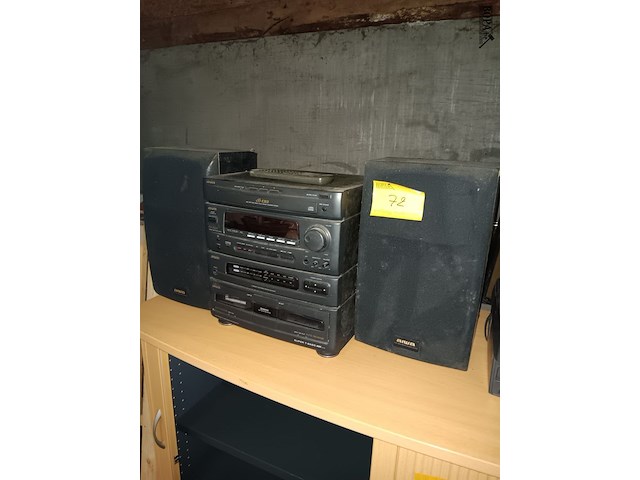 Lot 72 - stereoketen awa - afbeelding 1 van  2