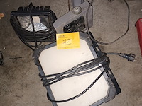 Lot 72 - werflichten. 3 stuks - afbeelding 1 van  3