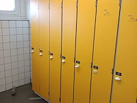 Lot 722 - locker kasten - afbeelding 1 van  2