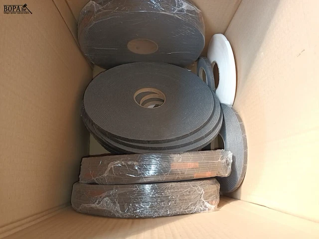 Lot 727 - karren. 4 stuks - afbeelding 4 van  4