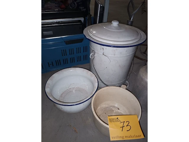 Lot 73 - brocante. 4 stuks - afbeelding 2 van  3