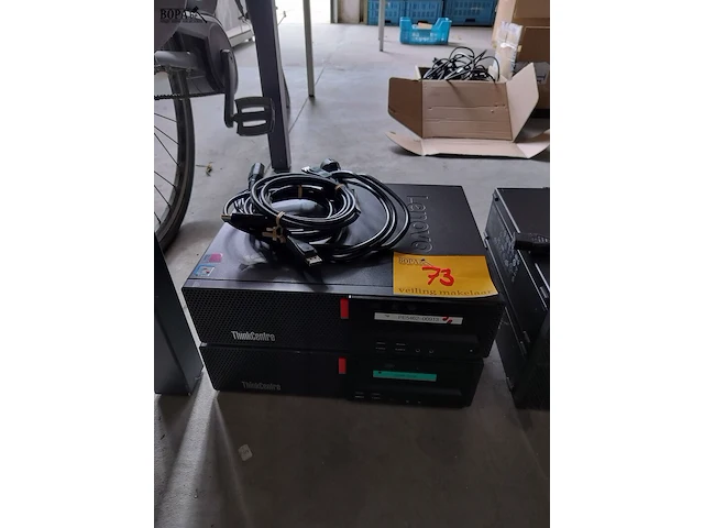 Lot 73 - lenovo thinkcentre desktop - 2 stuks - afbeelding 1 van  1