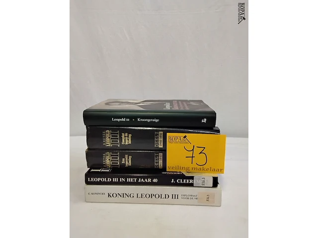 Lot 73 - lot boeken, koningshuis leopold iii, 5 stuks - afbeelding 1 van  1