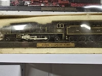 Lot 73 - miniatuur treintjes op spoor 6 stuks - afbeelding 2 van  5