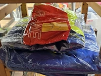 Lot 73 - nieuwe polo's, weaters en regenjas - afbeelding 1 van  4