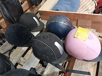 Lot 73 - ruitershelm. 5 stuks - afbeelding 2 van  3