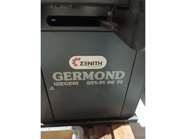 Lot 73 - zenith metaallintzaagmachine - afbeelding 6 van  8