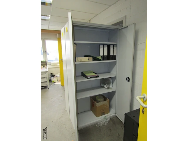 Lot 732 - bureaukast - afbeelding 2 van  2