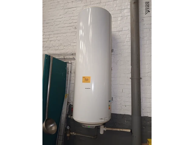 Lot 733 - waterboiler siemens 200 liter - afbeelding 1 van  3
