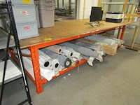 Lot 734 - werktafel