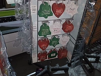 Lot 74 - display molen met hangers - afbeelding 2 van  6