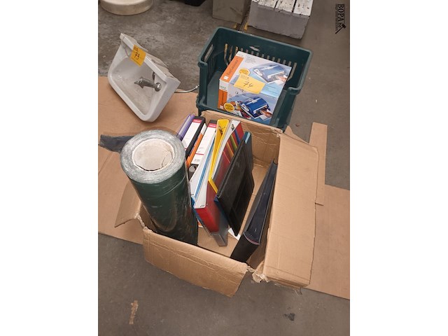 Lot 74 - kantoormateriaal - afbeelding 1 van  4