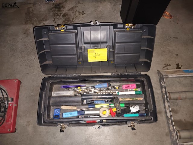 Lot 74 - materiaalkoffer stanley - afbeelding 2 van  4