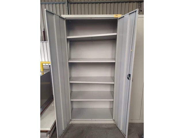 Lot 74 - metalen dossierkast (h) - afbeelding 3 van  3