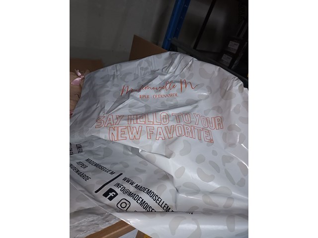 Lot 74 - plastiek zakken - afbeelding 3 van  3