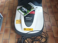 Lot 74 - robot grasmaaier honda - afbeelding 1 van  5