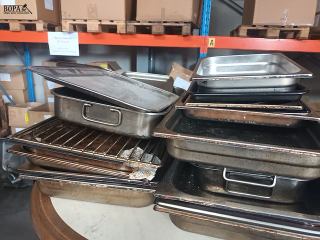 Lot 74 - rvs ovenschalen - afbeelding 3 van  3