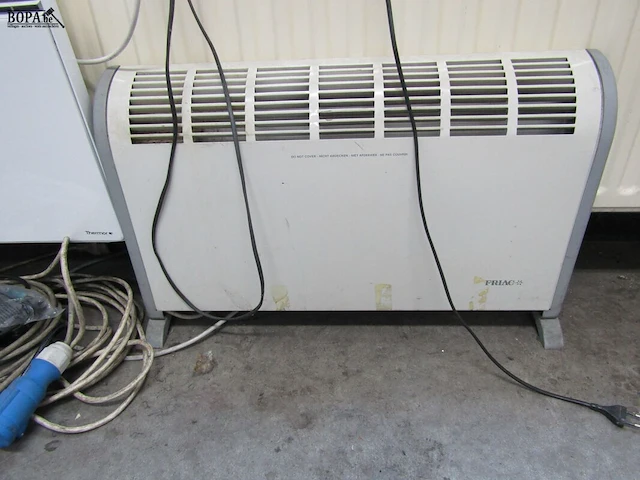 Lot 747 - elektro en kabels - afbeelding 4 van  6
