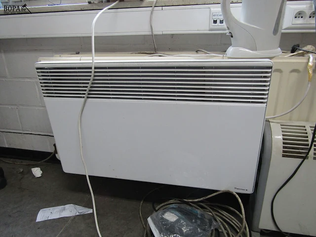 Lot 747 - elektro en kabels - afbeelding 5 van  6