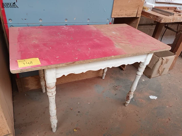 Lot 748 - vintage keukentafel - afbeelding 2 van  3