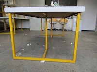 Lot 748 - werktafel - afbeelding 3 van  4
