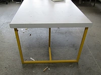 Lot 748 - werktafel - afbeelding 4 van  4