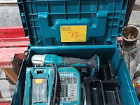 Lot 75 - accu haakse boormachine makita - afbeelding 1 van  4