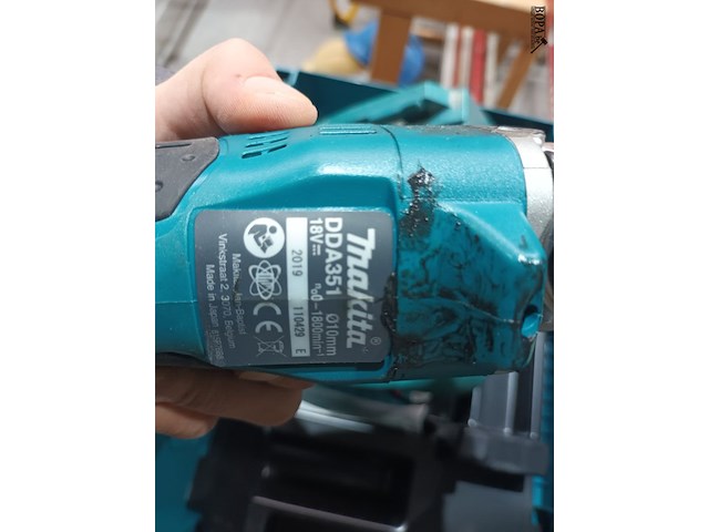 Lot 75 - accu haakse boormachine makita - afbeelding 3 van  4