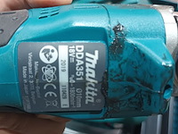 Lot 75 - accu haakse boormachine makita - afbeelding 3 van  4