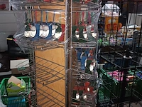 Lot 75 - display molen met hangers - afbeelding 4 van  4