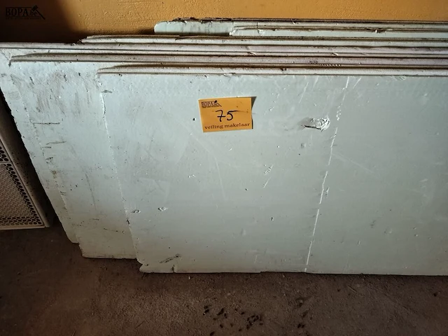 Lot 75 - isolatie en verwarming - afbeelding 3 van  3